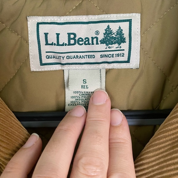 L.L. Bean Women's Corduroy Barn Jacket - Picture 4 of 11